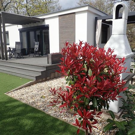 Bowery Guest Houses - Arnyas Vendeghazak Balatonalmadi Ngoại thất bức ảnh