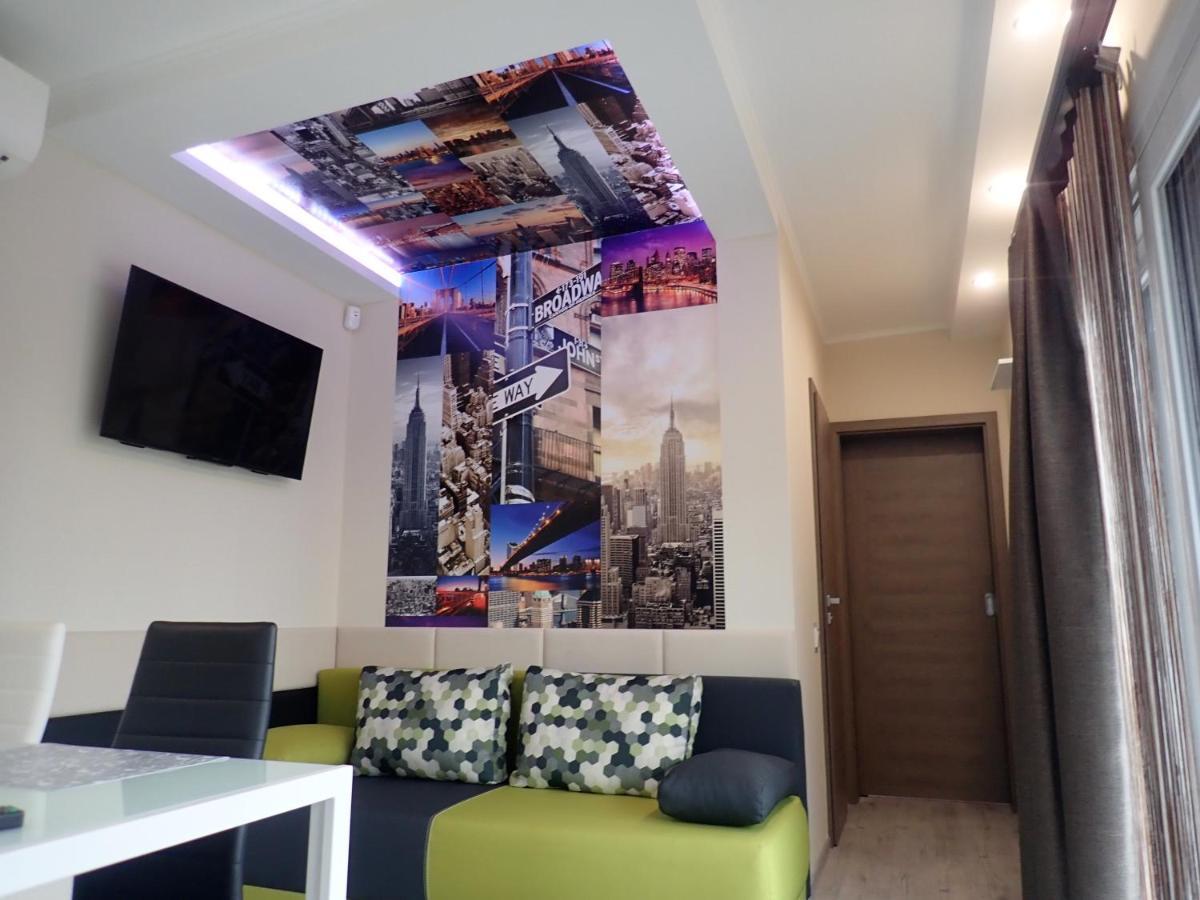 Bowery Guest Houses - Arnyas Vendeghazak Balatonalmadi Ngoại thất bức ảnh